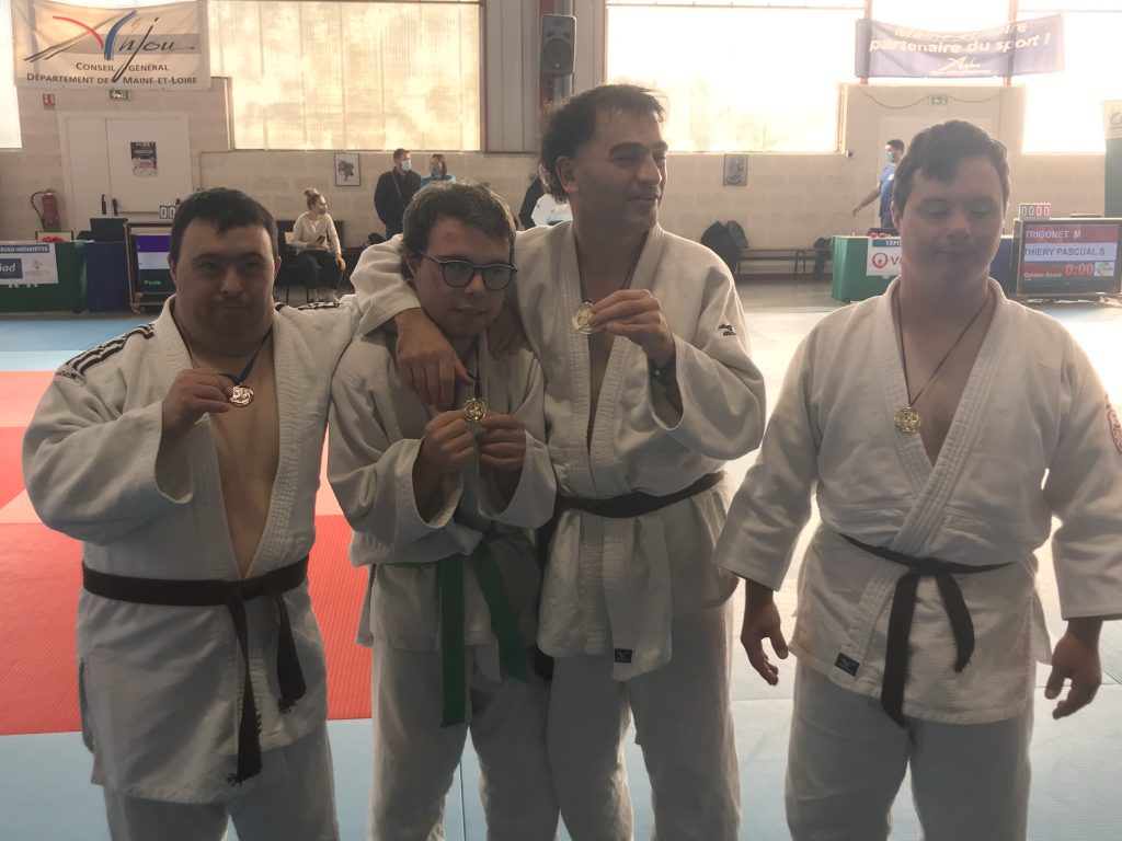 photo judo adapté jcsb championnat département novembre 2021